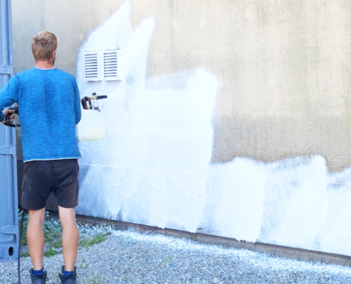 čistenie zateplenej fasády